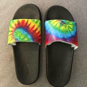 ❤️ New Tie Dye slides size 8 multi color